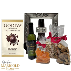 Matzah Tray with Wine, Pistachios, Dried Fruit and Godiva Mishloach Manot **Special**